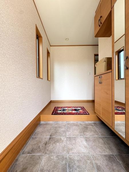 富里市 七栄(とみさとし ななえ)の玄関画像