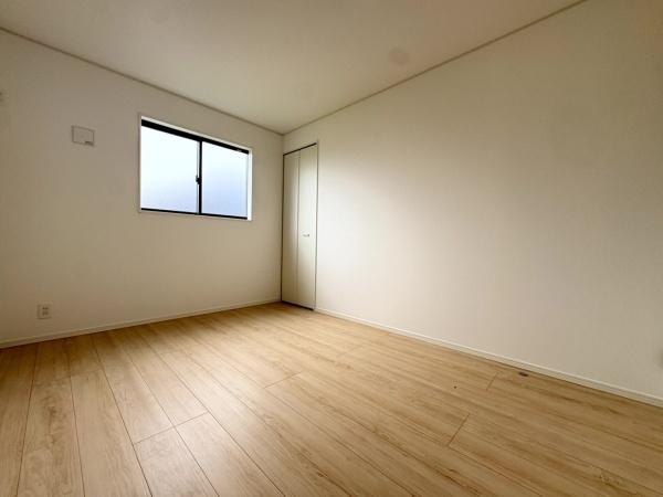 クレイドルガーデン 八街市文違第8・全2棟・1号棟の洋室画像