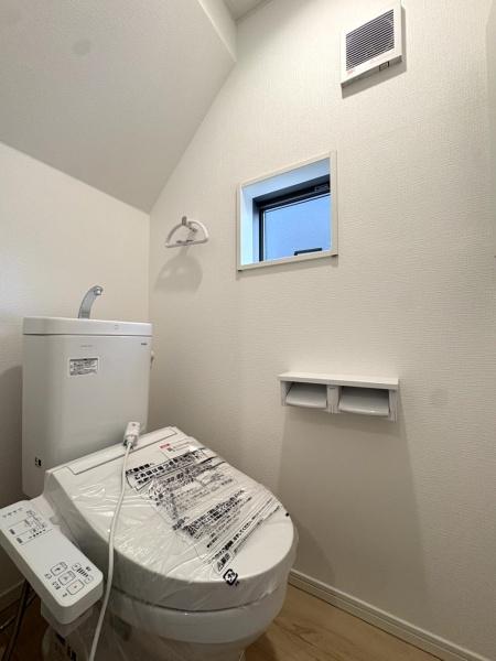 クレイドルガーデン 八街市文違第8・全2棟・2号棟のトイレ画像