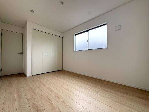 クレイドルガーデン 八街市文違第8・全2棟・2号棟の洋室画像