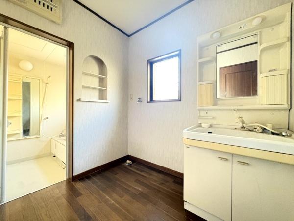 八街市　沖　（やちまたし　おき）の洗面台・洗面所画像