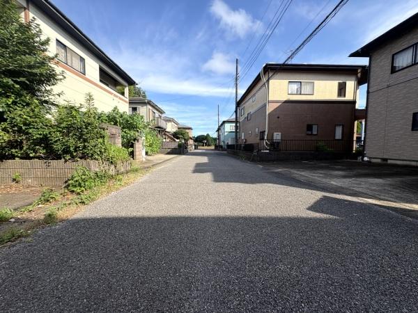 八街市　沖　（やちまたし　おき）の前面道路含む現地写真画像