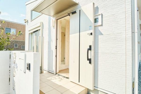 山武市 本須賀(さんむし もとすか)の玄関画像