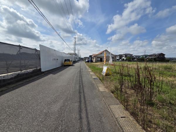 山武市 成東 2U-1の前面道路含む現地写真画像