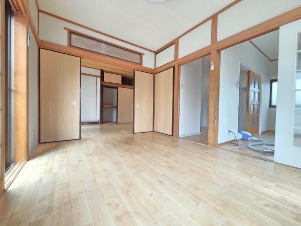 中古戸建　八街市　八街にのリビング画像