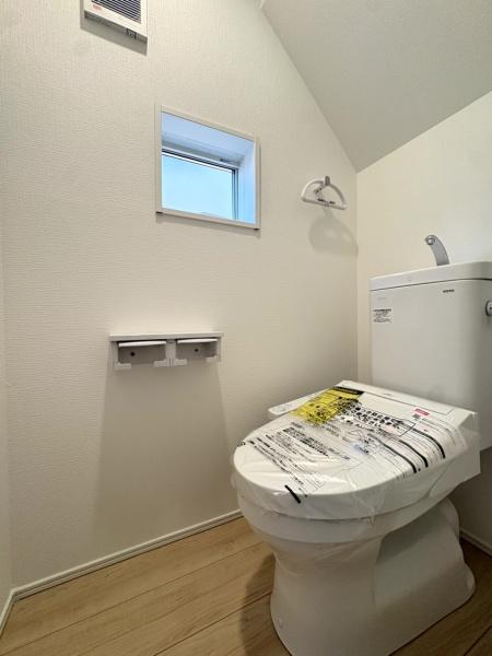 クレイドルガーデン 成田市 西三里塚 第10 全2棟 1号棟のトイレ画像