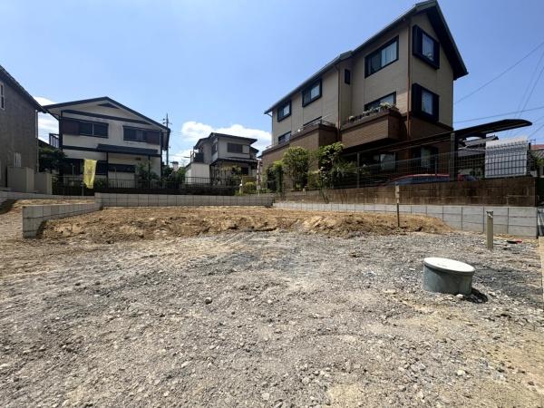 グラファーレ 佐倉市宮前11期全2棟1号棟の前面道路含む現地写真画像