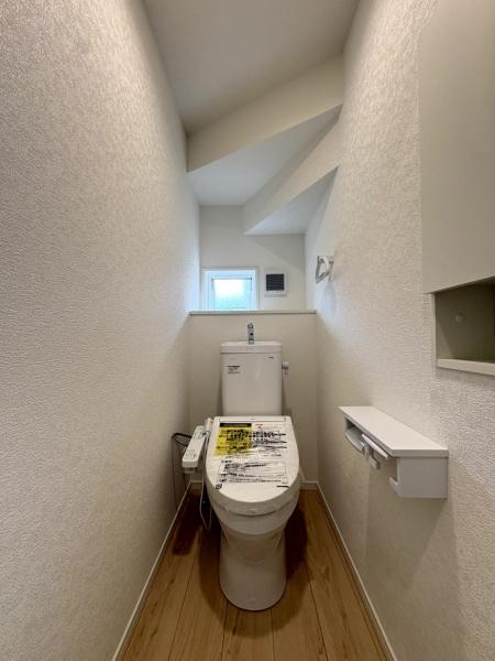 クレイドルガーデン　八街市文違第９全１棟　１号棟のトイレ画像