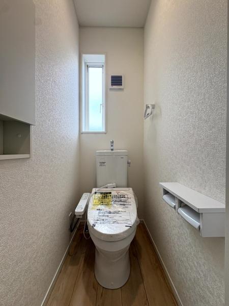 クレイドルガーデン　八街市文違第９全１棟　１号棟のトイレ画像