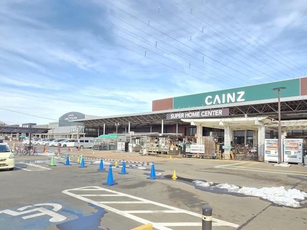 八街市富山の中古一戸建のホームセンター画像