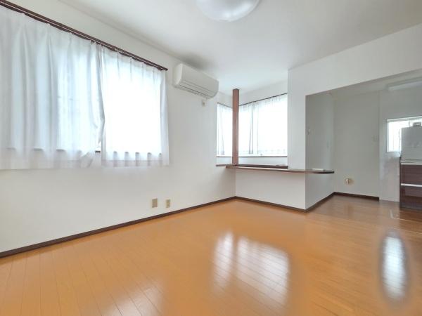 成田市　宗吾４丁目のリビング画像