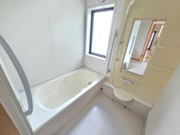 大網白里市 みどりが丘 2丁目のバス画像