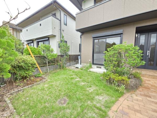 大網白里市 みどりが丘 2丁目の庭画像