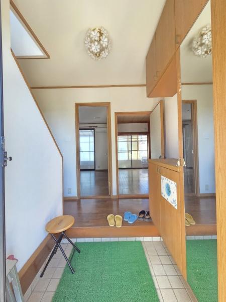 八街市 四木(やちまたし しもく)の玄関画像