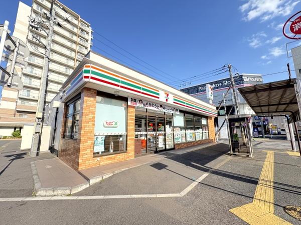 グラファーレ 佐倉市 最上町 全1棟1号棟のコンビニ画像