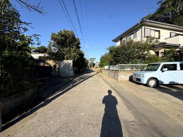東金市　関下（とうがねし　せきした）の前面道路含む現地写真画像