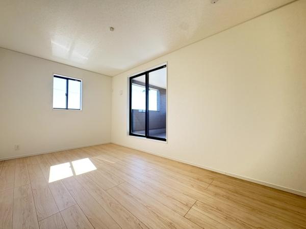 八街市榎戸 第1 全3棟 1号棟の洋室画像