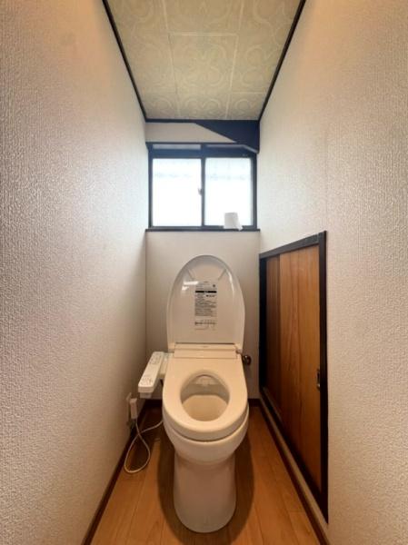 八街市　朝日（やちまたし　あさひ）のトイレ画像