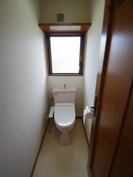 大網白里市木崎の貸家のトイレ画像