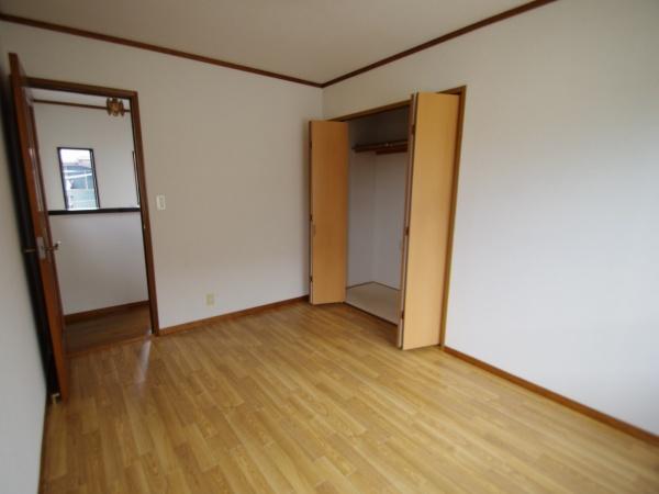 大網白里市木崎の貸家の洋室画像