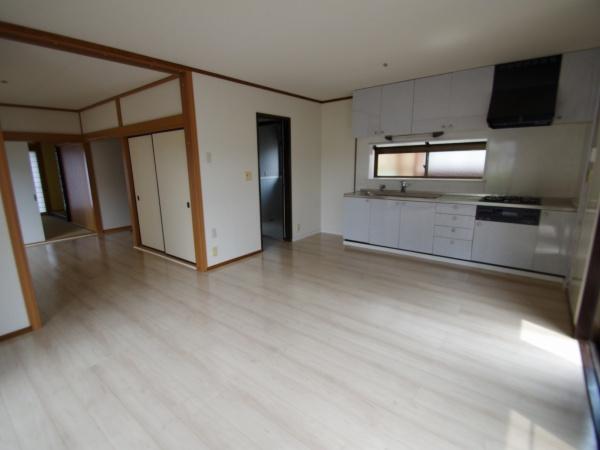 大網白里市木崎の貸家のリビング画像