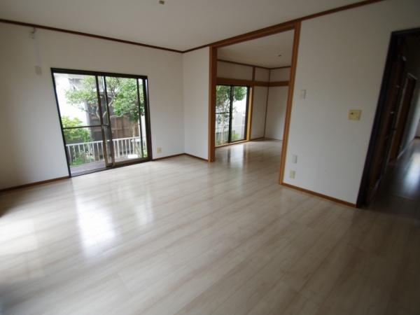 大網白里市木崎の貸家のリビング画像