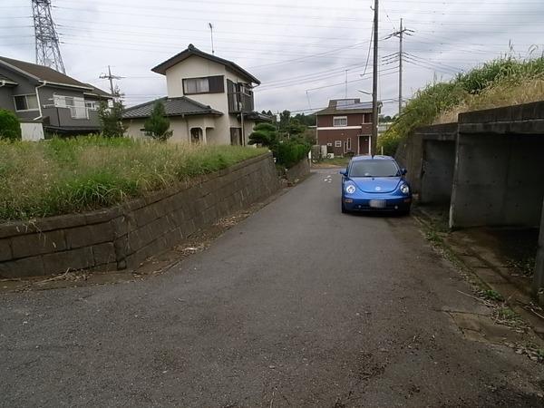 売地・八街市 文違(やちまたし ひじかい)の前面道路含む現地写真画像