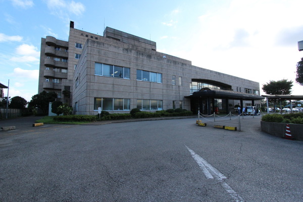 売地・富里市十倉の病院画像