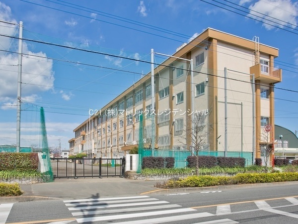 八王子市横川町　土地の中学校画像