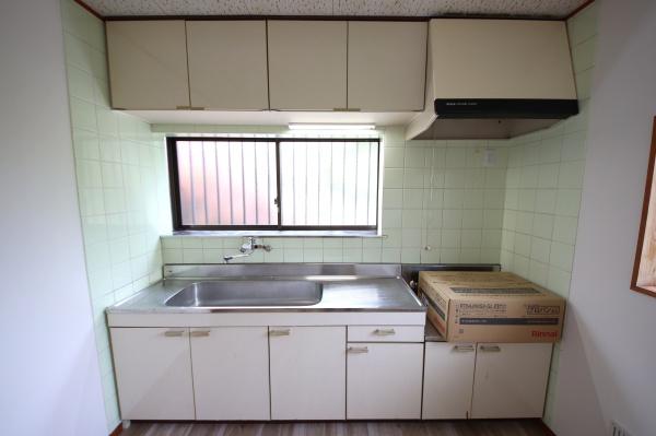 青梅市友田町　中古戸建のキッチン画像