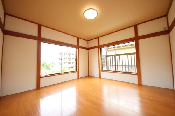 青梅市友田町　中古戸建の洋室画像