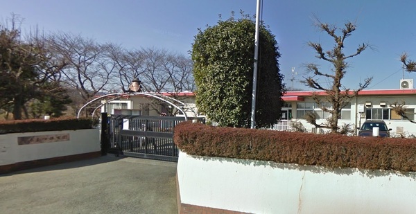 八王子市楢原町　土地の幼稚園・保育園画像