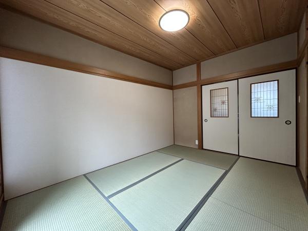 八王子市久保山町　中古戸建の和室画像