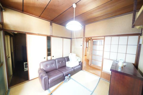 八王子市初沢町　中古戸建の和室画像