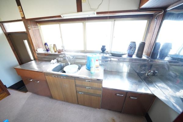 八王子市初沢町　中古戸建のキッチン画像