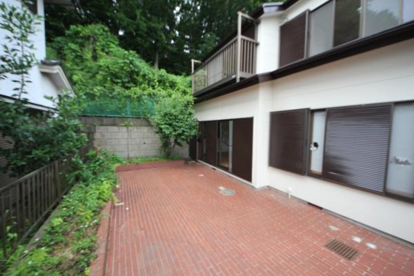 日野市新町　中古戸建の庭画像