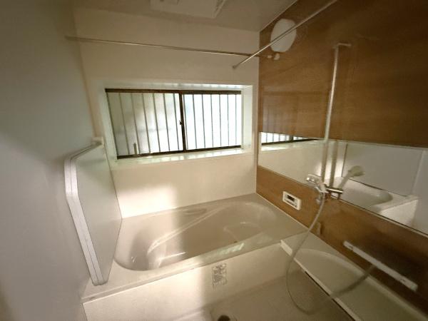 日野市新町　中古戸建のバス画像