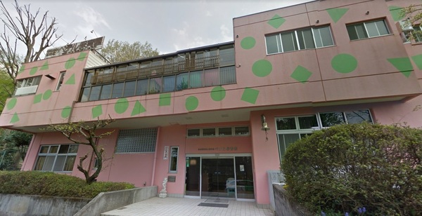 八王子市西寺方町　土地の幼稚園・保育園画像