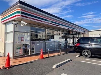 飯能市原町　中古戸建のコンビニ画像