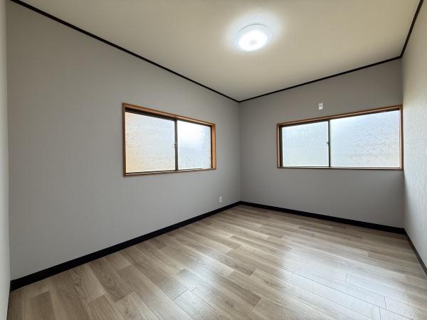 飯能市原町　中古戸建の洋室画像