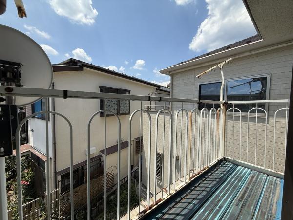 飯能市原町　中古戸建のバルコニー画像