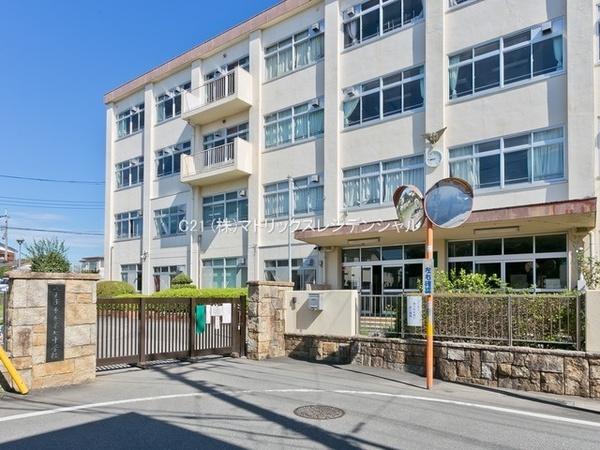 ローズハイツ八王子B棟の中学校画像