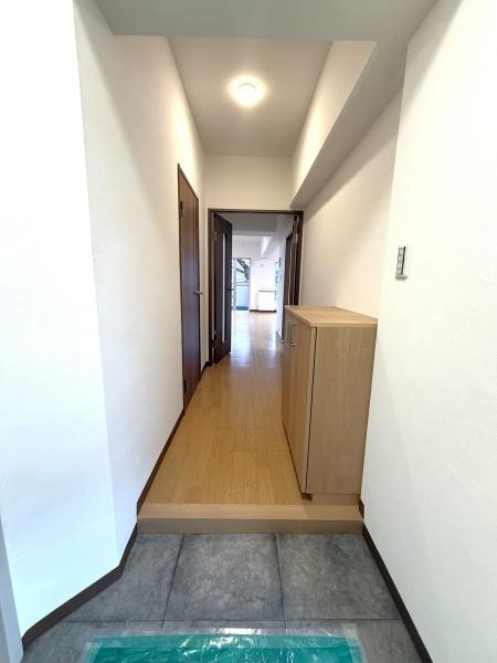 昭島つつじが丘ハイツ4号棟の玄関画像