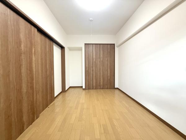 昭島つつじが丘ハイツ4号棟の洋室画像