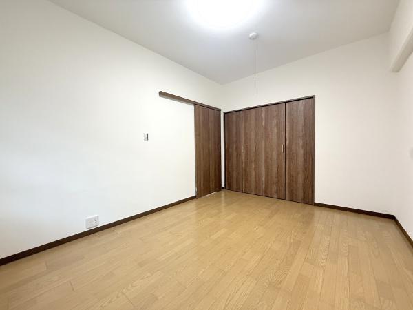 昭島つつじが丘ハイツ4号棟の洋室画像