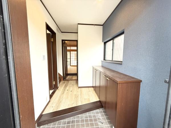 八王子市丸山町 中古戸建の玄関画像