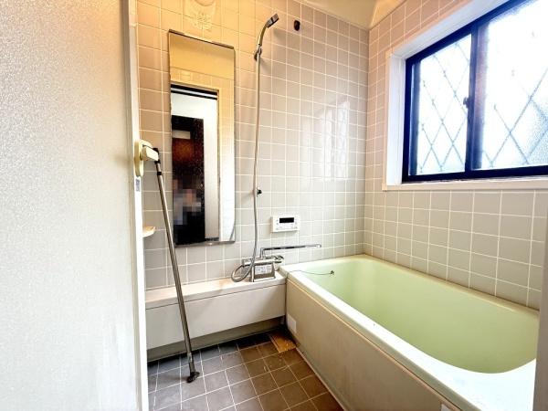 八王子市丸山町 中古戸建のバス画像