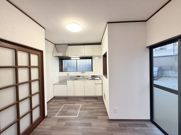 八王子市石川町 中古戸建のリビング画像