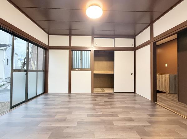 八王子市石川町 中古戸建のリビング画像