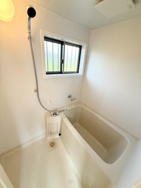 笛吹市石和町川中島 平屋のバス画像